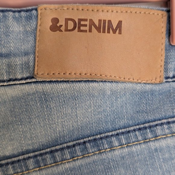 Mid Thighs Jean Shorts - Picture 4 of 7